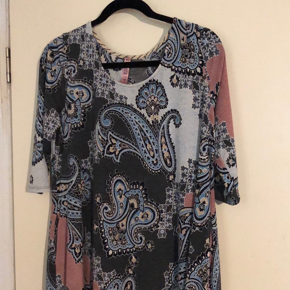 Dazzle up paisley dress with pockets and 1/2 sleeves